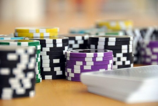 Derfor er det sjove at spille casino på nettet end i det virkelige liv